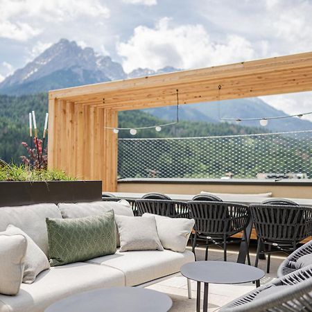 Hotel Loewe Dolomites San Candido Exterior foto