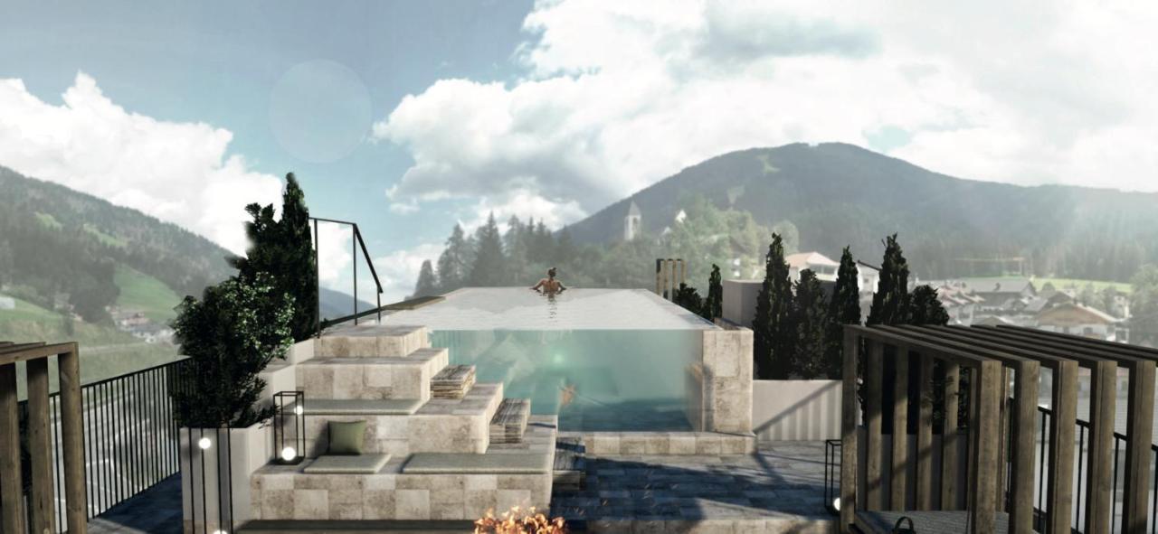 Hotel Loewe Dolomites San Candido Exterior foto