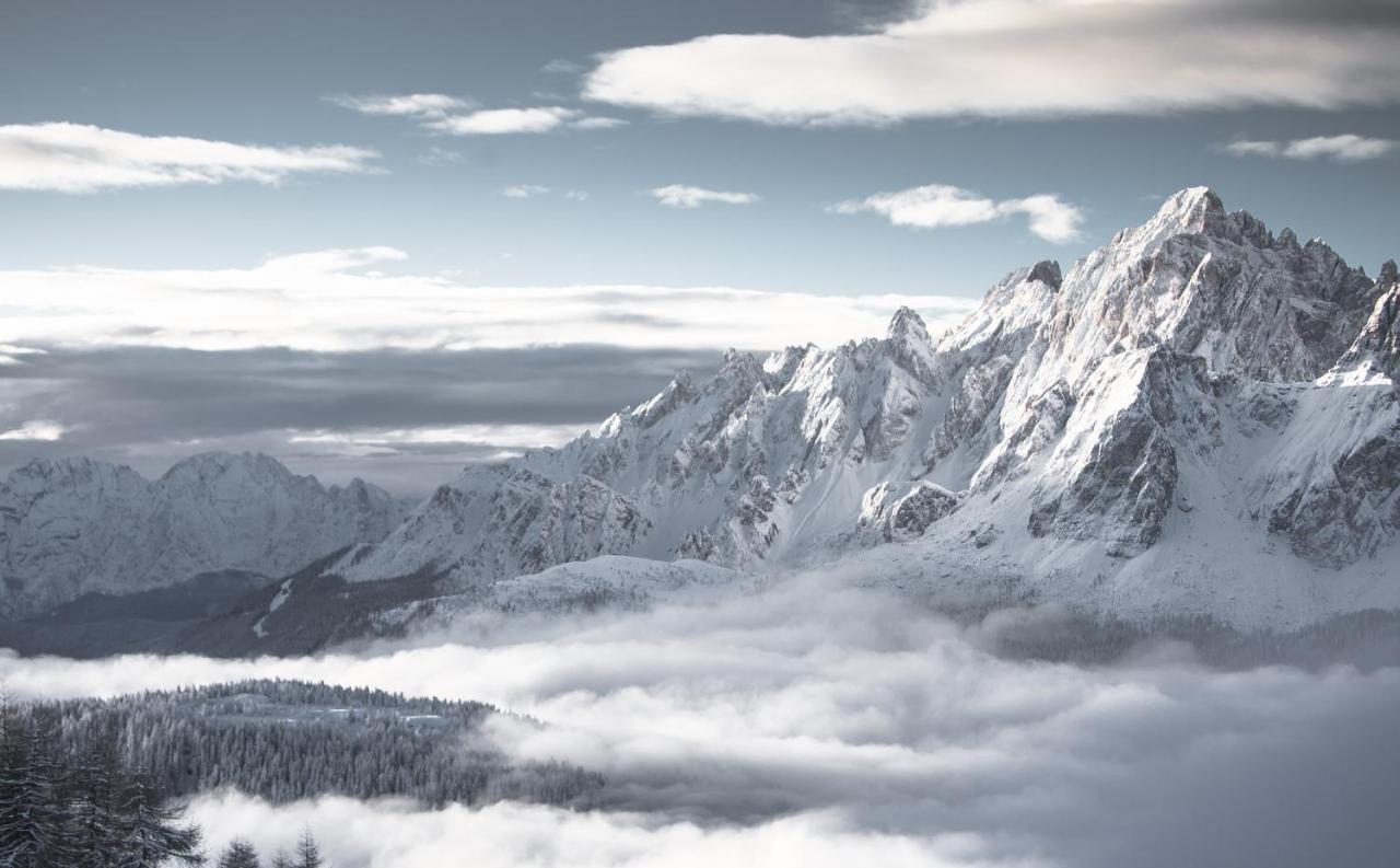 Hotel Loewe Dolomites San Candido Exterior foto