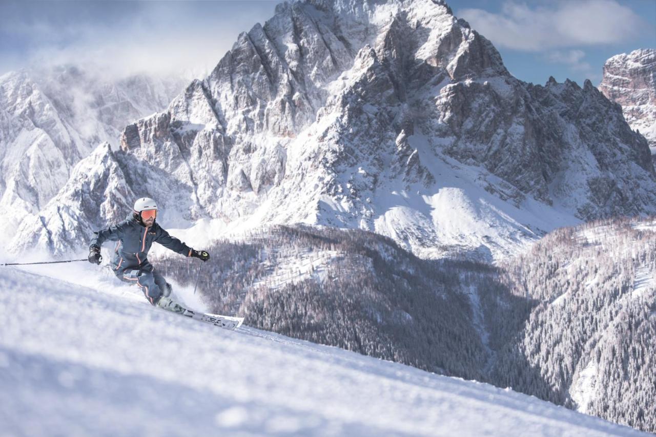 Hotel Loewe Dolomites San Candido Exterior foto