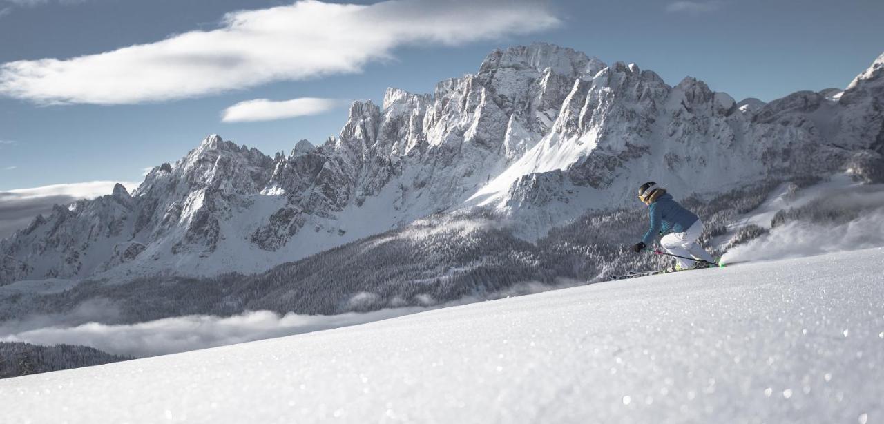 Hotel Loewe Dolomites San Candido Exterior foto