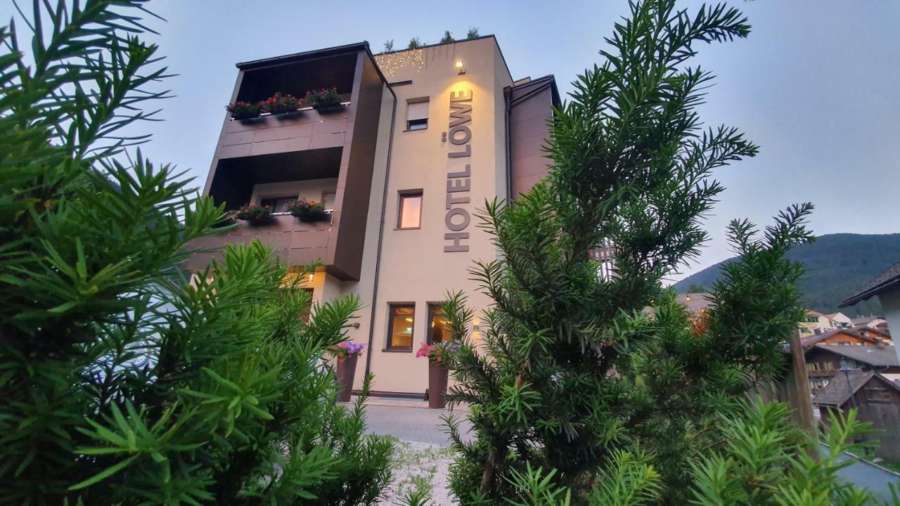 Hotel Loewe Dolomites San Candido Exterior foto